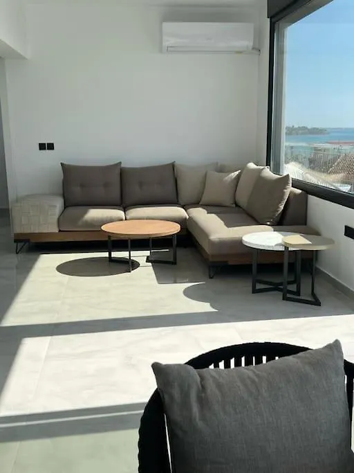 Apartment With A Sea View! Nea Kallikrateia